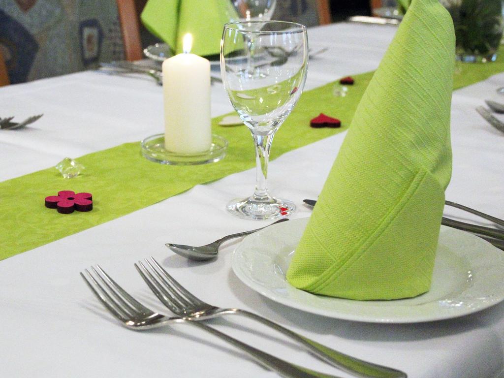 Landhotel Weinrich Naumburg  Екстер'єр фото